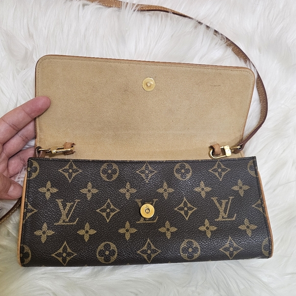 Louis Vuitton LV Shoulder Bag Pochette Twin GM Brown Monogram - Picture 9 of 17